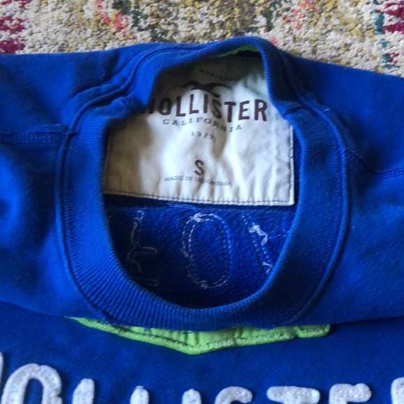 Hollister hoodie - Picture 3 of 3